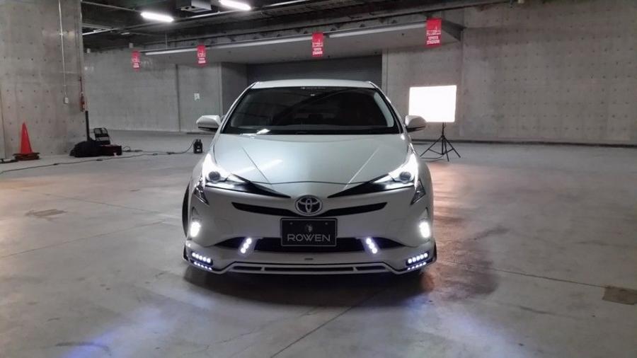  Toyota Prius by Rowen 2016 года  (фото 24 из 27)